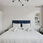 Kaza Bella - Paris 8 Luxurious Apartment Close To Arc De Triomphe